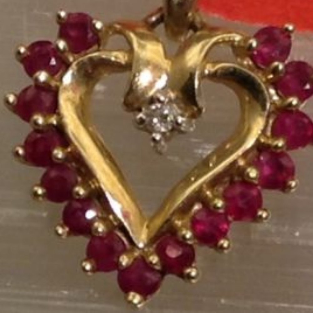 10k Solid Yellow Gold Ruby Heart - image 4